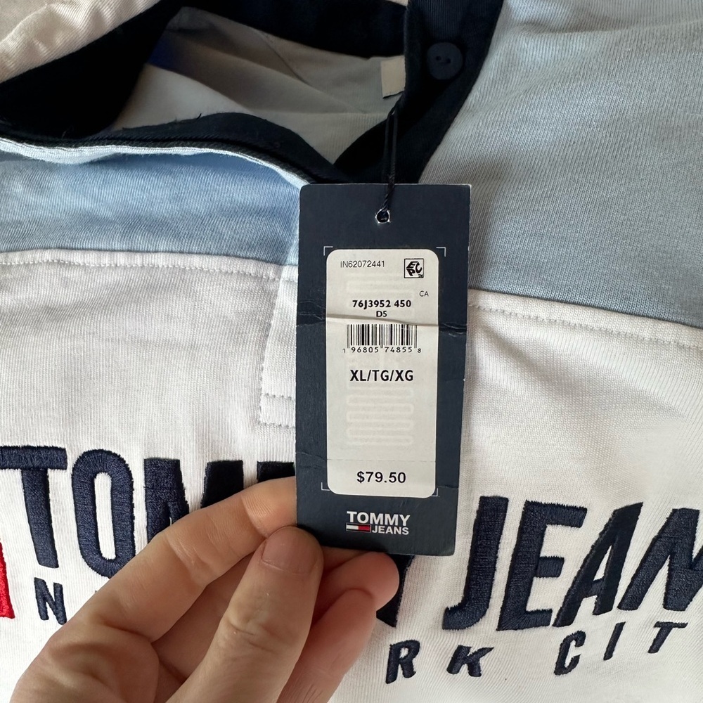 Tommy Hilfiger Women's Blue and White Cropped Polo Top - Picture 3 of 4